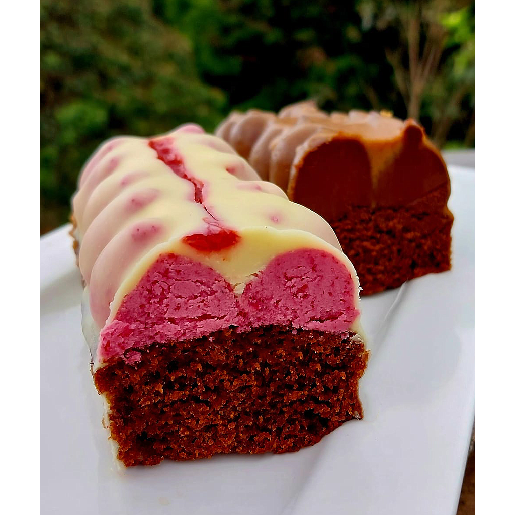 Postre Mini Plum Mora y Chocolate Blanco de Coco